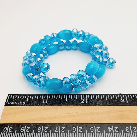 Turquoise Glass Beaded Memory Wire Bracelet - Picture 6 of 9